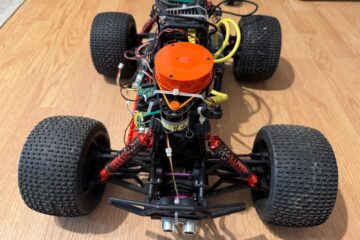 Robotul care detectează atât amenințările fizice, cât și cele digitale, dezvoltat la Suceava, de o echipă de la USV