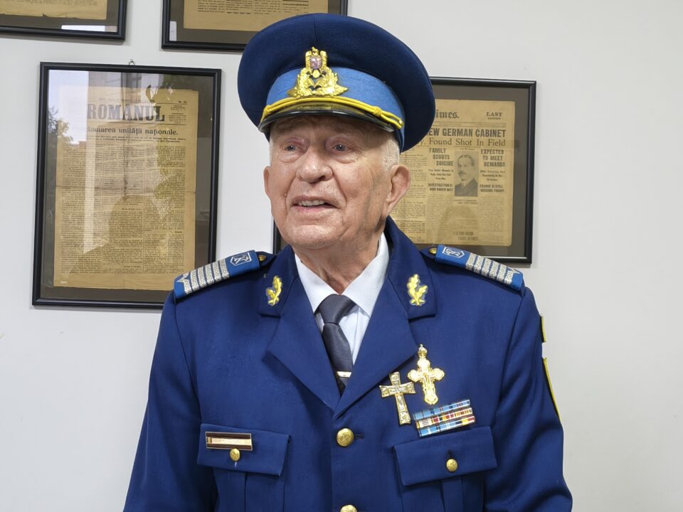 Dumitru Davidel, sărbătorit și în redacția Monitorului de Suceava, la frumoasa vârstă de 88 de ani