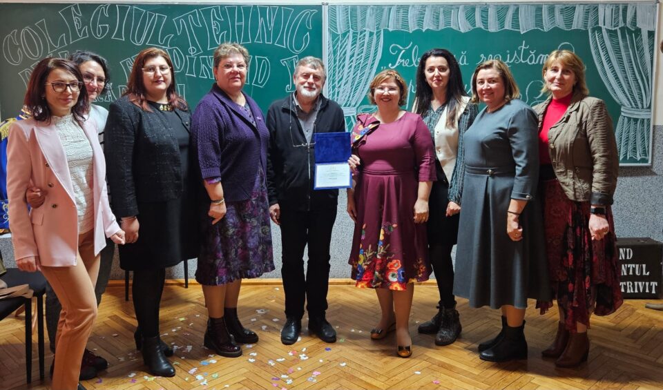 Dramaturgul Matei Vișniec a revenit la liceul pe care l-a absolvit, Colegiul „Regele Ferdinand I” Rădăuți