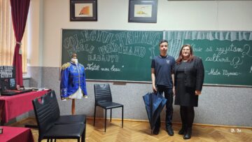 Dramaturgul Matei Vișniec a revenit la liceul pe care l-a absolvit, Colegiul „Regele Ferdinand I” Rădăuți