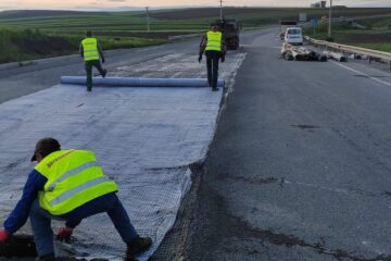 Compania de Drumuri acuză că degradările de pe șoseaua de centură a Sucevei au legătură cu lucrările efectuate recent și calitatea acestora