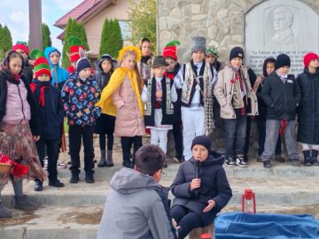 Bustul poetului Nicolae Labiș, dezvelit într-un eveniment dublu, dedicat memoriei lui Labiș și Sadoveanu