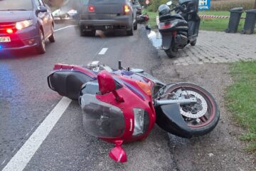 Accident între două motociclete. O victimă era în stare de inconștiență