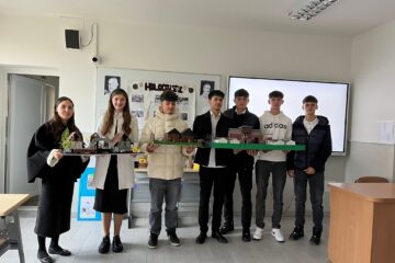 O lecție de umanitate: Liceul Tehnologic „Ștefan cel Mare” Cajvana a comemorat  Ziua Holocaustului