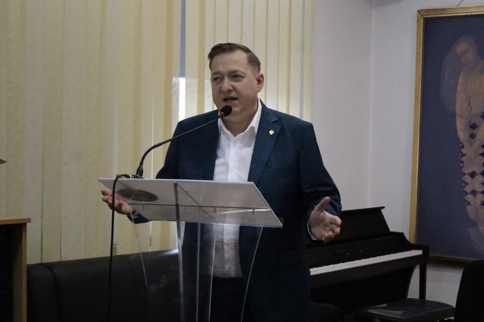 Poetul Alexandru Ovidiu Vintilă, președinte al Societății Scriitorilor Bucovineni
