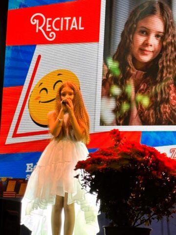 Elevi suceveni, premiați la Festivalul de muzică „Ziua zâmbetului de copil”, la Piatra Neamț