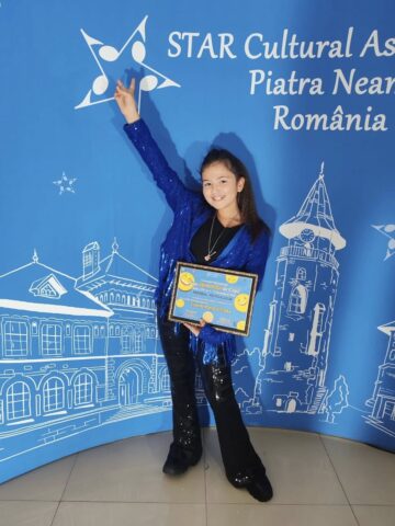 Elevi suceveni, premiați la Festivalul de muzică „Ziua zâmbetului de copil”, la Piatra Neamț