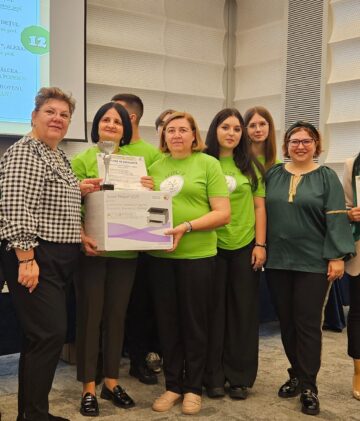 Școlile implicate în educația pentru mediu au fost premiate la București