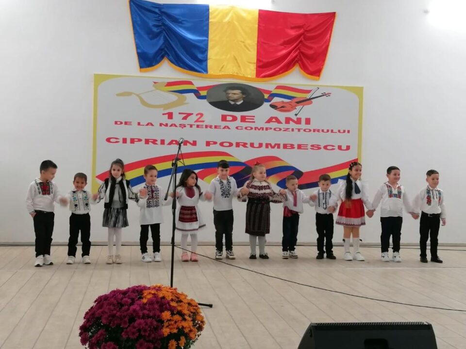 Evenimentul „Ciprian Porumbescu – 172 de ani de moștenire culturală, de tradiții și cântec românesc” a adunat comunitatea în jurul Școlii Gimnaziale Ciprian Porumbescu