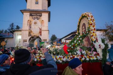 Moaștele Sfântului Ioan cel Nou vor călători în întreaga Arhiepiscopie a Sucevei și Rădăuților în zilele de 21 și 22 octombrie 2025