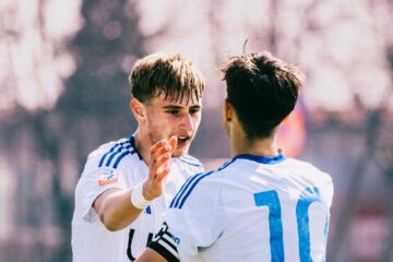 Sebastian Burlacu a jucat pentru România U18 contra Spaniei și Portugaliei