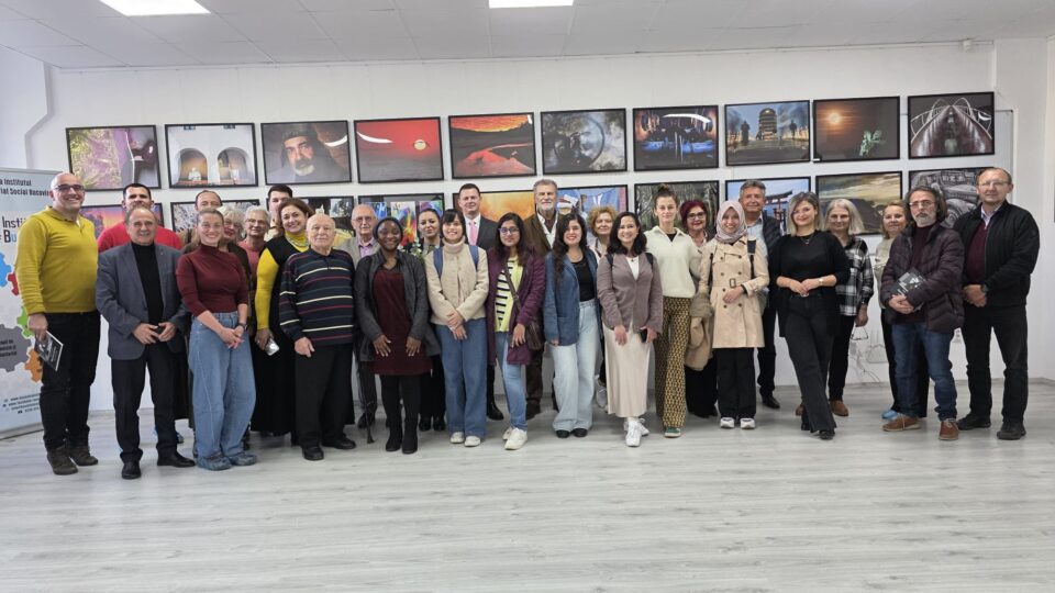 „Un dialog al luminii și al emoției”, la Galeria de Artă „Zamca”