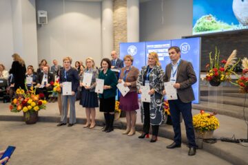 Reprezentanții celor șase unități premiate