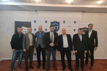 Europarlamentarul Claudiu Târziu a lansat la Suceava filiala județeană a Acțiunii Conservatoare, care va fi condusă de Ovidiu Ilisei