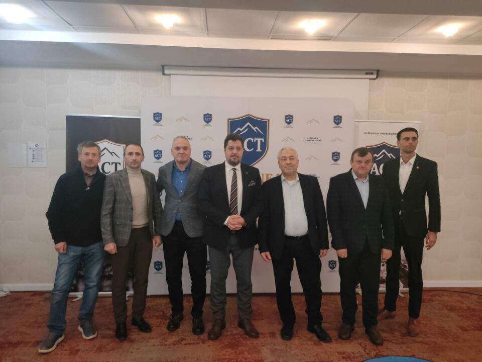 Europarlamentarul Claudiu Târziu a lansat la Suceava filiala județeană a Acțiunii Conservatoare, care va fi condusă de Ovidiu Ilisei