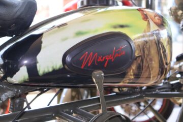 Omul de afaceri sucevean Alexandru Șcheul, i-a prezentat personal marelui actor Florin Piersic motocicleta „Mărgelatu”