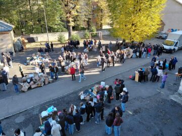 Elevii de la „Hurmuzachi” Rădăuți au colectat aproape 2.700 de kg de deșeuri reciclabile într-o singură zi