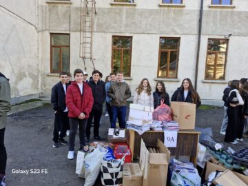 Elevii de la „Hurmuzachi” Rădăuți au colectat aproape 2.700 de kg de deșeuri reciclabile într-o singură zi