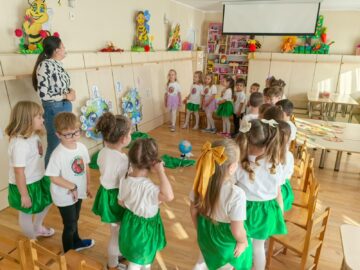 Educația pentru mediu unește grădinițe din Suceava și Strășeni: „Împreună pentru natură, împreună pentru viață”