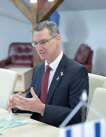 Ambasada Israelului susține dezvoltarea colaborării cu Suceava în cercetare, medicină, educație și turism