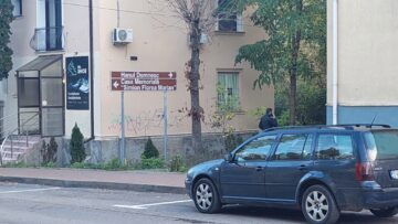 Clădiri din centrul municipiul Suceava, mâzgălite de „artiști urbani”. Poliția caută autorii