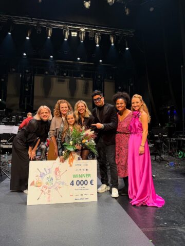 Eleva Sara Natalia Tîrnoveanu a câștigat Marele Trofeu al Festivalului Bon Art Junior Fest de la Praga