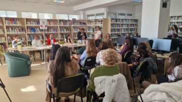 Poezie, culoare și copilărie: Lăcrămioara M. Andrei și lumea Buburuzei Clementina