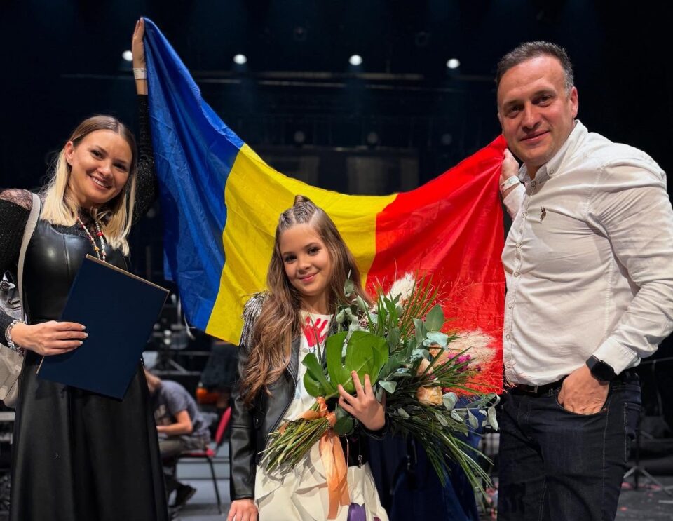 Eleva Sara Natalia Tîrnoveanu a câștigat Marele Trofeu al Festivalului Bon Art Junior Fest de la Praga