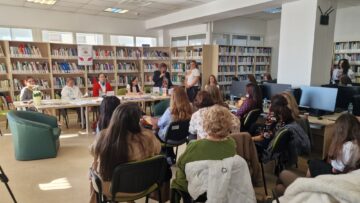 Poezie, culoare și copilărie: Lăcrămioara M. Andrei și lumea Buburuzei Clementina