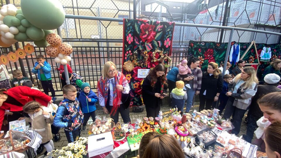 Târgul Toamnei la Grădinița cu Program Prelungit „Prichindel” Suceava – un eveniment al culorilor, tradițiilor și bucuriei copilăriei