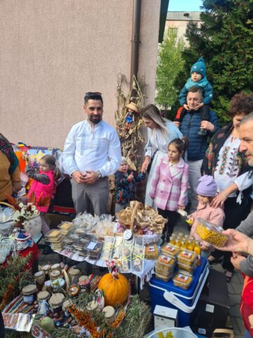 Târgul Toamnei la Grădinița cu Program Prelungit „Prichindel” Suceava – un eveniment al culorilor, tradițiilor și bucuriei copilăriei