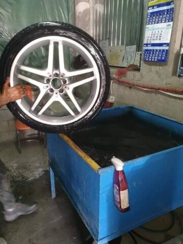 Montarea anvelopelor de iarnă în mod profesionist, în oferta firmei ”Anvelope Suceava” din Ipotești