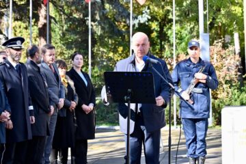 Vicepreședintele Consiliului Județean Suceava Stelian Simerea, mesaj de recunoștință și respect pentru militari, de Ziua Armatei României Vicepreședintele Consiliului Județean Suceava Stelian Simerea, mesaj de recunoștință și respect pentru militari, de Ziua Armatei României