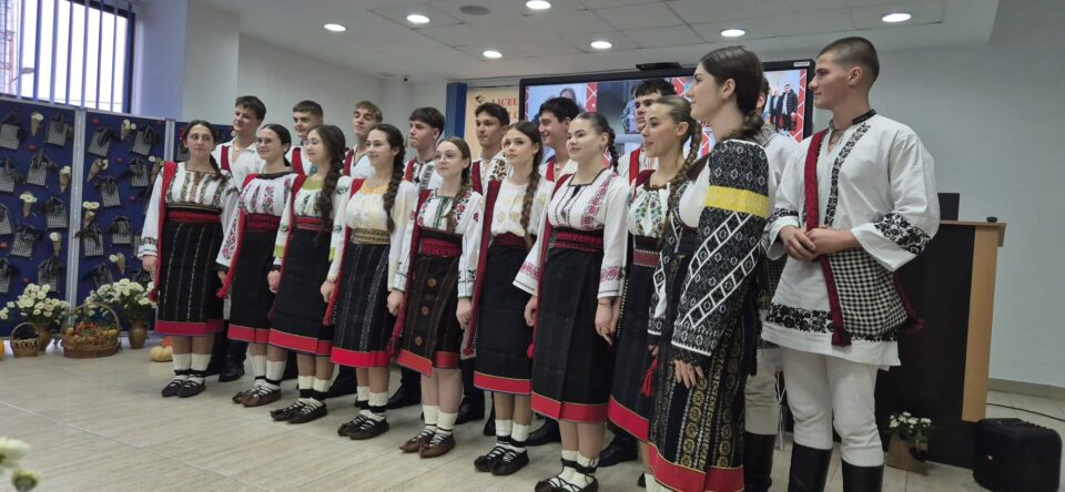 Voluntariat de top. Colegiul „Regele Ferdinand I” obține premiul I la Concursul național al proiectelor de voluntariat