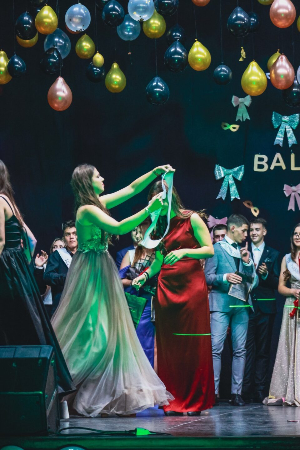 Seară de bal mascat, la Balul Bobocilor de la Colegiul Național Militar „Ștefan cel Mare”