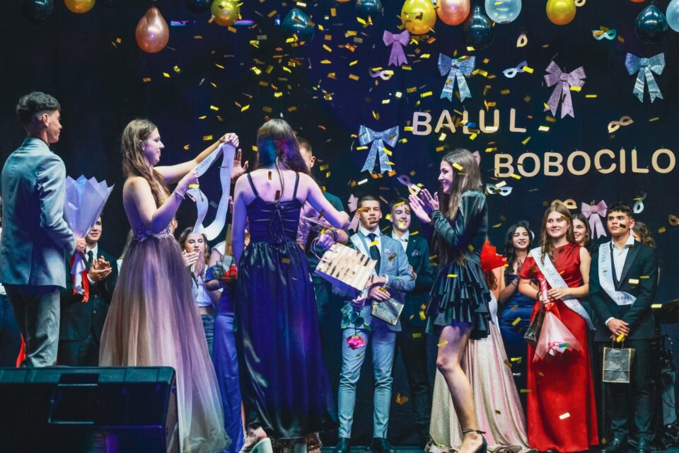 Seară de bal mascat, la Balul Bobocilor de la Colegiul Național Militar „Ștefan cel Mare”