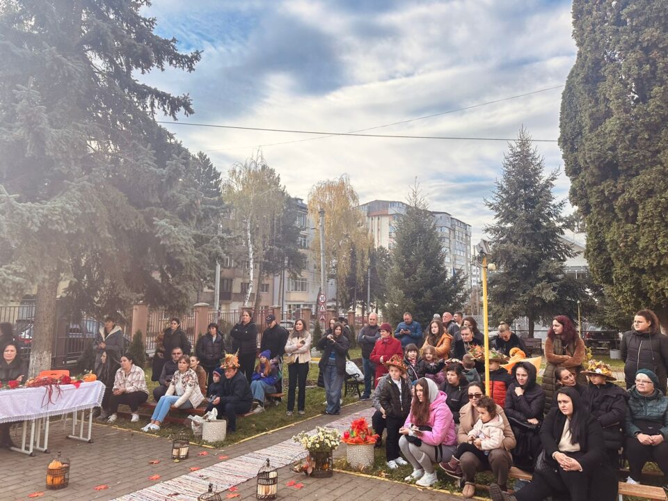 Școala Gimnazială Nr.6 Suceava, în haine de sărbătoare Școala Gimnazială Nr.6 Suceava, în haine de sărbătoare