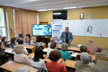 Cei doi vicepreședinți ai Consiliului Județean s-au reîntors, la moment aniversar, în băncile colegiului unde au fost elevi