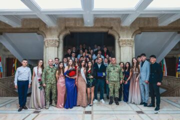 Seară de bal mascat, la Balul Bobocilor de la Colegiul Național Militar „Ștefan cel Mare” Seară de bal mascat, la Balul Bobocilor de la Colegiul Național Militar „Ștefan cel Mare”