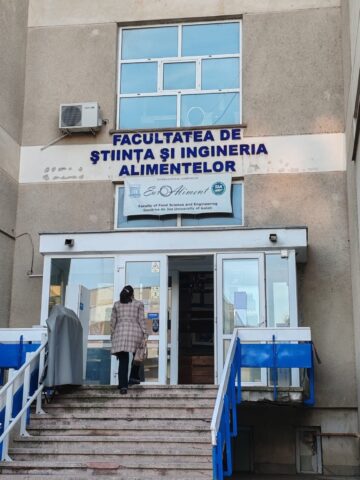 Profesori și elevi ai Colegiului Tehnic de Industrie Alimentară Suceava –  promotori ai excelenței europene în educația din domeniul lactatelor, prin participarea la proiectul AEDIL Dairy CoVE