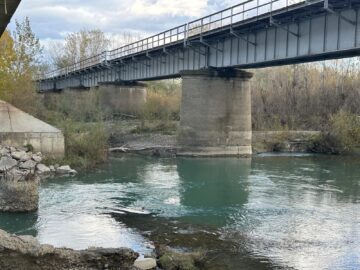 Podul de cale ferată de la Dornești, de peste râul Suceava, ar putea fi modernizat