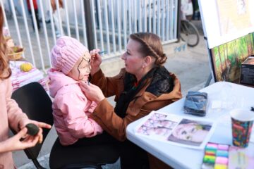 „Târgul Toamnei”, eveniment caritabil organizat de Liceul Tehnologic Moldovița pentru Ava Maria, o fetiță bolnavă