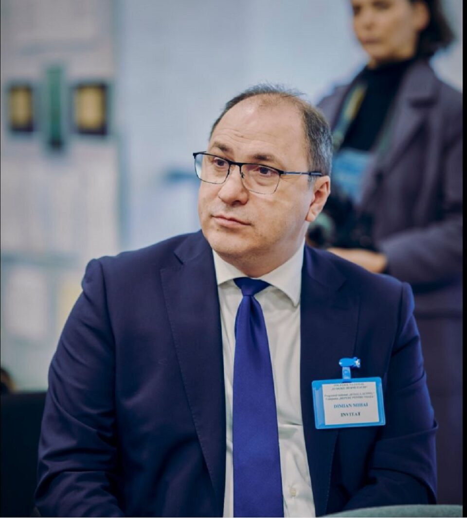 Rectorul Mihai Dimian, ales membru în Colegiul Consultativ pentru Cercetare-Dezvoltare și Inovare Rectorul Mihai Dimian, ales membru în Colegiul Consultativ pentru Cercetare-Dezvoltare și Inovare