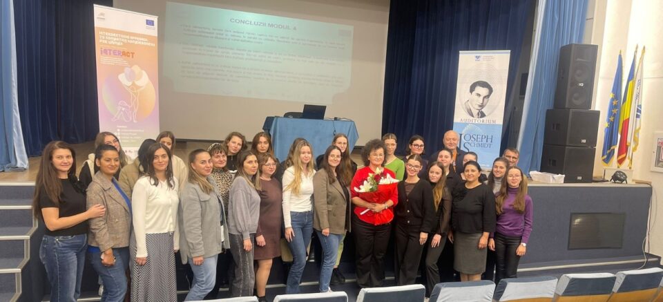 Participanți la sesiunile proiectului INTERACT din USV Participanți la sesiunile proiectului INTERACT din USV