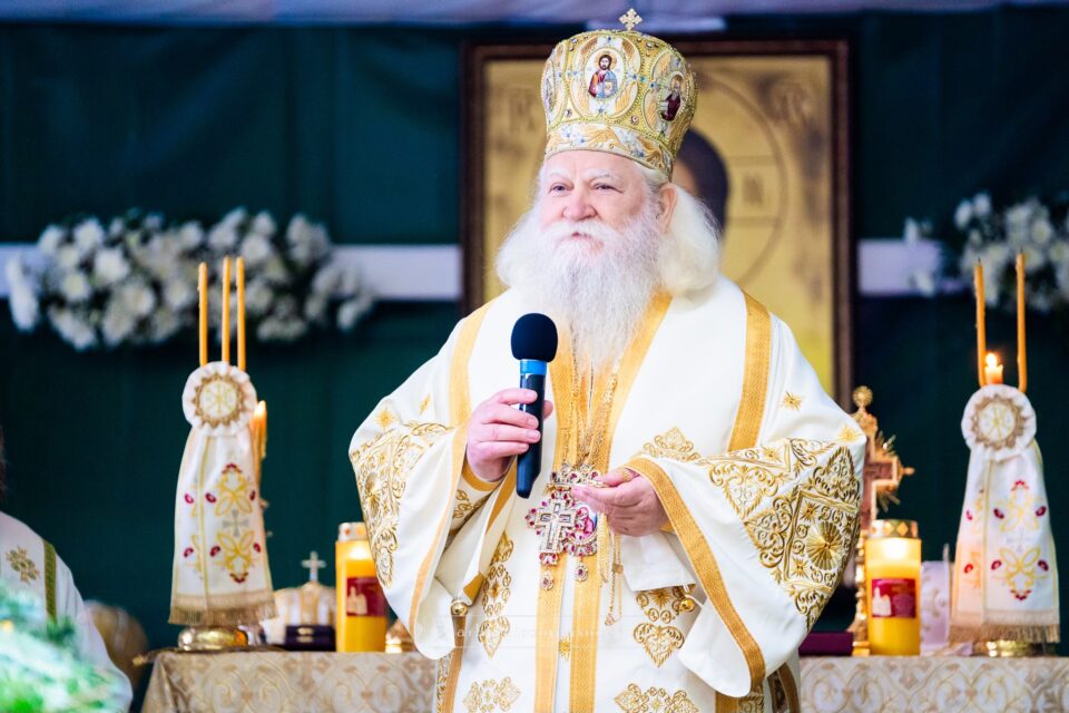 Decalog la prăznuirea Sfântului Ierarh Iachint, mitropolitul Țării Românești Decalog la prăznuirea Sfântului Ierarh Iachint, mitropolitul Țării Românești