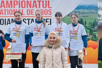 Fetele de la CSM Rarăul, pe cea mai înaltă treaptă a podiumului de premiere Fetele de la CSM Rarăul, pe cea mai înaltă treaptă a podiumului de premiere