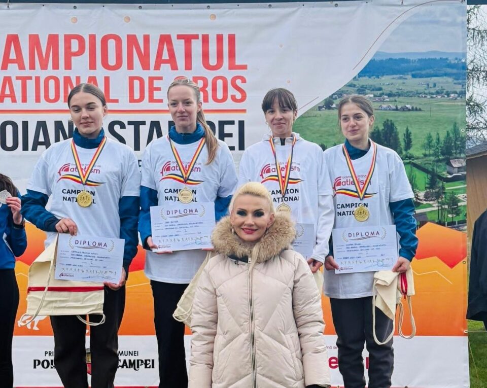 Fetele de la CSM Rarăul, pe cea mai înaltă treaptă a podiumului de premiere Fetele de la CSM Rarăul, pe cea mai înaltă treaptă a podiumului de premiere