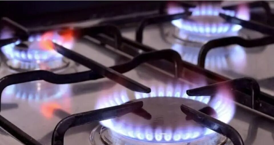 Furnizarea gazului metan, sistată pe aproape 30 de străzi din municipiul Suceava şi Sf. Ilie Furnizarea gazului metan, sistată pe aproape 30 de străzi din municipiul Suceava şi Sf. Ilie