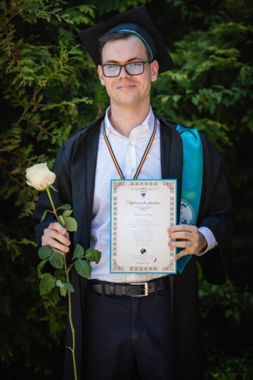 Un sucevean de 23 de ani, concurent de succes la emisiunea „Câștigă România!”, de la TVR 2