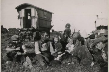 „Ţiganul, purcelul şi căţelul…” „Ţiganul, purcelul şi căţelul…”